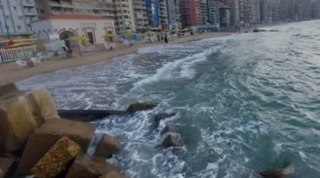 نوة الفيضة الصغرى تضرب الإسكندرية رياح بسرعة 60 كمس وأمواج تصل 3 أمتار وأمطار مستمرة 5 أيام 1